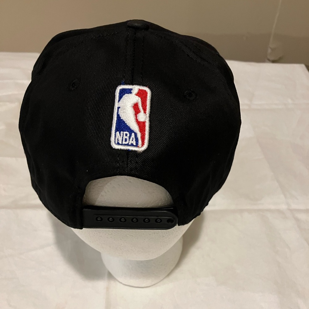 Toronto Raptors Cap - Picture 4 of 4